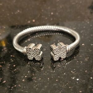 Silver Toned Bracelet with Crystal Accents